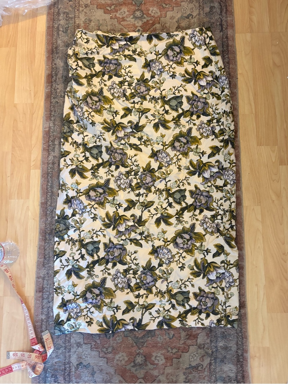 NWT LOFT Women' Floral Midi Skirt in Side Ruche Cream Column 12 cottage core